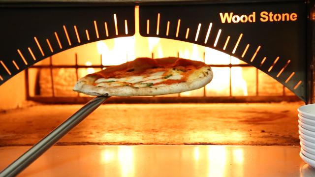 PIZZERIA＆BAR LIONE